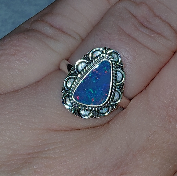 Elegant Australian Opal Silver Ring Size 7.5 - Picture 8 of 15